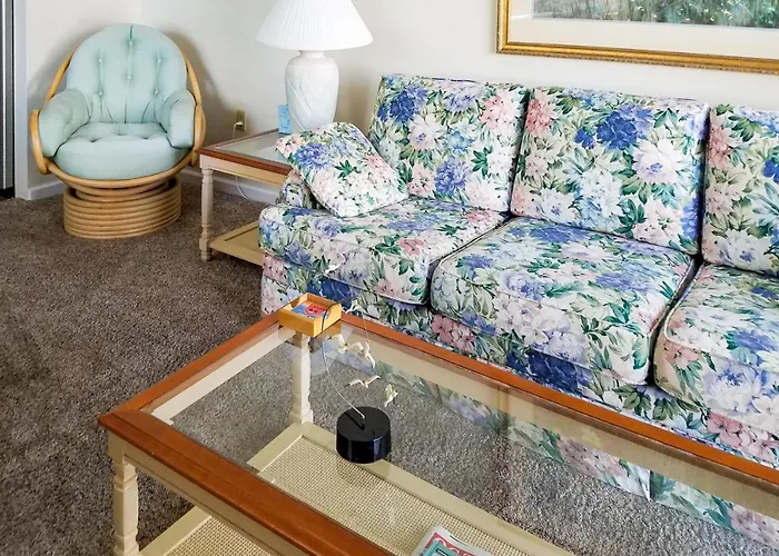 Sea Sands 101 Apartment